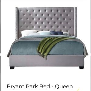 Queen size queen bed
